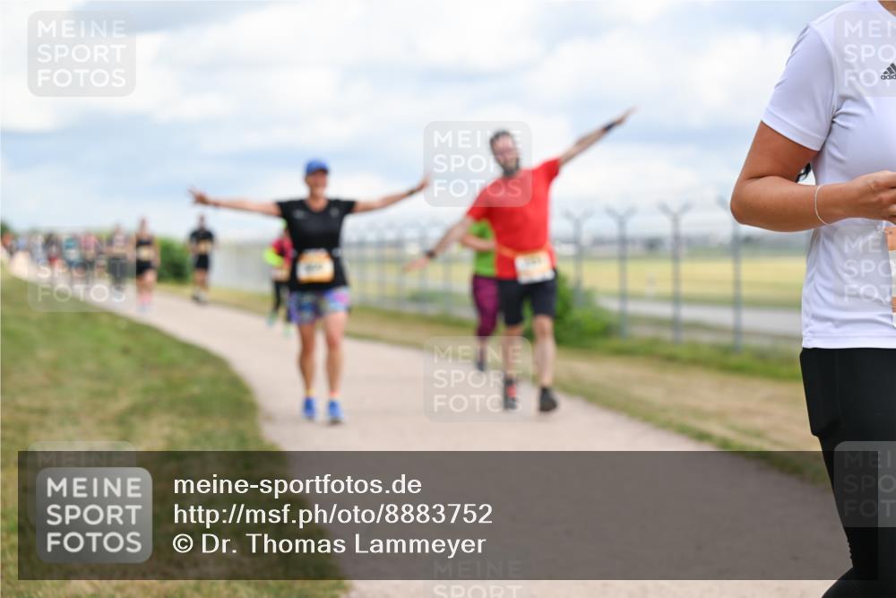 14.09.2025 - Airport Race Dr. Thomas Lammeyer http://msf.ph/oto/8883752 14.09.2025 12:37:58 Laufen  meine-sportfotos.de