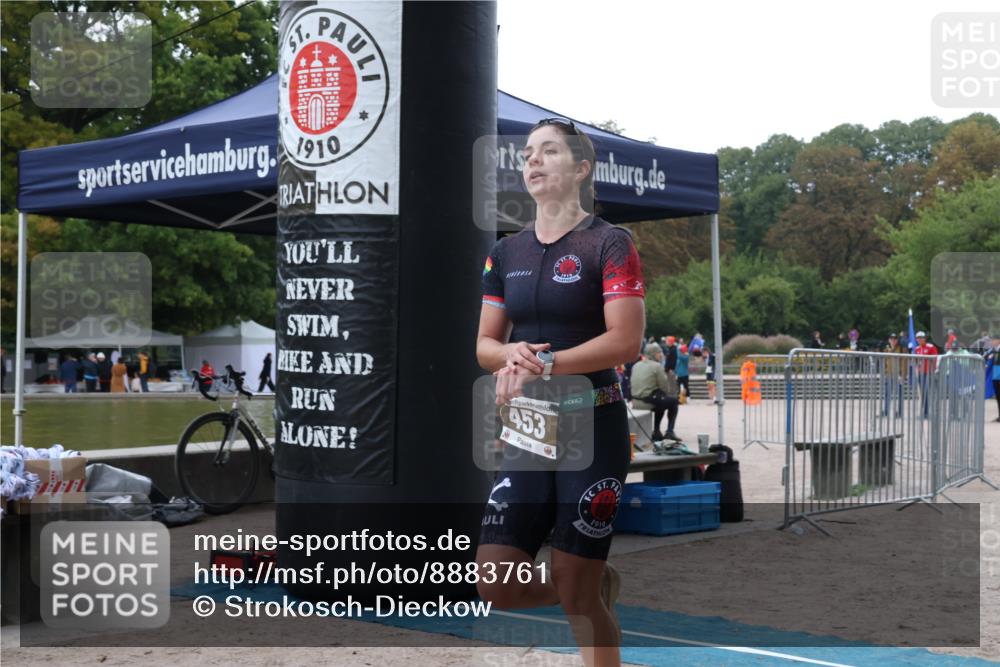 14.09.2025 - Stadtparktriathlon Strokosch-Dieckow http://msf.ph/oto/8883761 14.09.2025 10:17:01 Ziel 421, 453, 471 meine-sportfotos.de