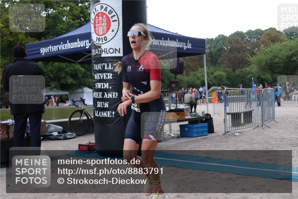14.09.2025 - Stadtparktriathlon Strokosch-Dieckow http://msf.ph/oto/8883791 14.09.2025 10:18:09 Ziel 503 meine-sportfotos.de