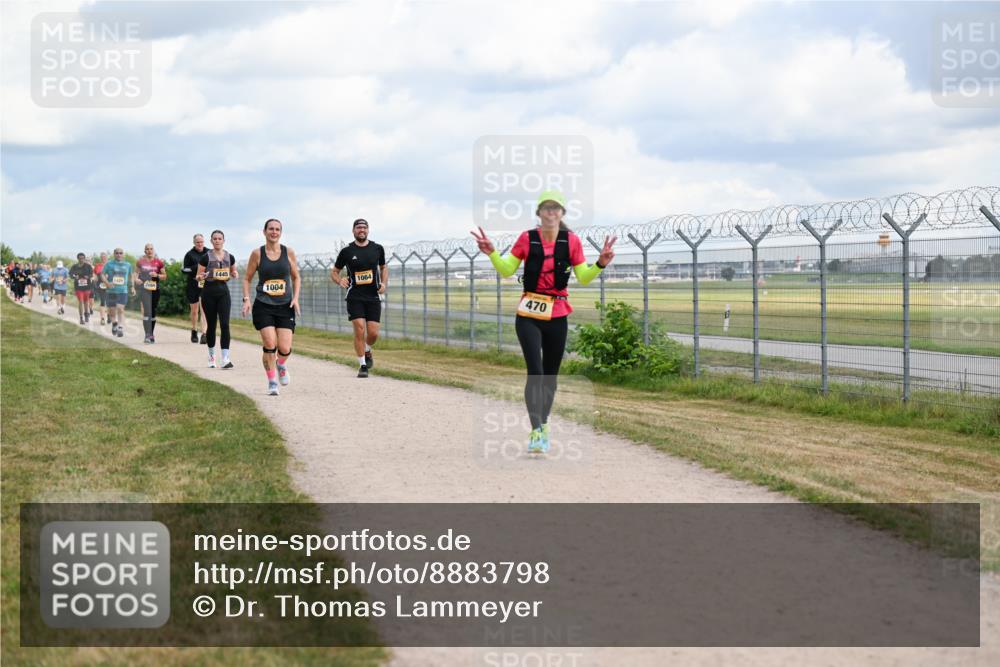 14.09.2025 - Airport Race Dr. Thomas Lammeyer http://msf.ph/oto/8883798 14.09.2025 12:38:03 Laufen 1445, 1064, 1004, 470 meine-sportfotos.de