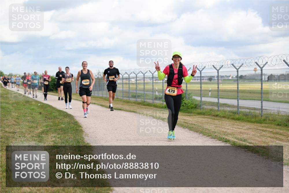 14.09.2025 - Airport Race Dr. Thomas Lammeyer http://msf.ph/oto/8883810 14.09.2025 12:38:04 Laufen 1445, 106, 1004, 470 meine-sportfotos.de