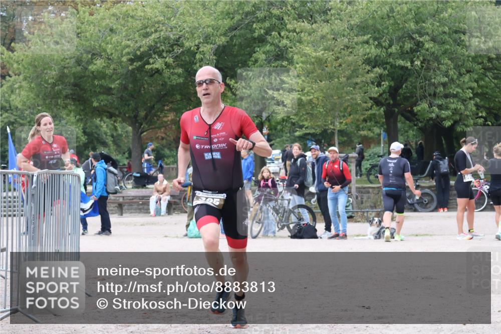 14.09.2025 - Stadtparktriathlon Strokosch-Dieckow http://msf.ph/oto/8883813 14.09.2025 10:18:31 Ziel 395, 464, 482 meine-sportfotos.de