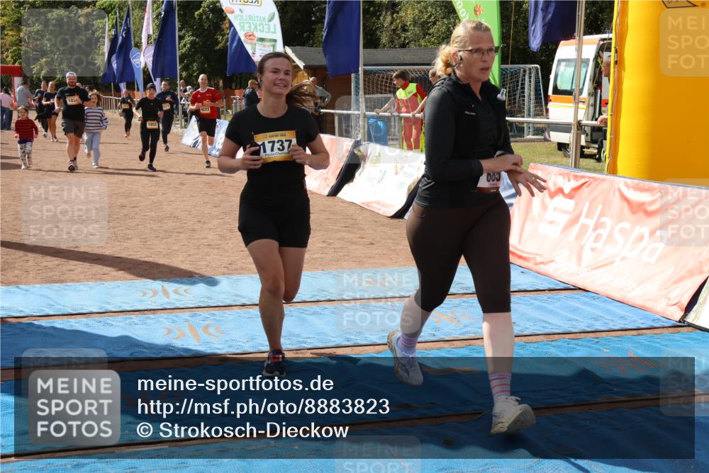 14.09.2025 - Airport Race Strokosch-Dieckow http://msf.ph/oto/8883823 14.09.2025 12:47:06 Ziel 51, 351, 685, 695, 766, 1037, 1273, 1577, 1737, 1852, 4223 meine-sportfotos.de