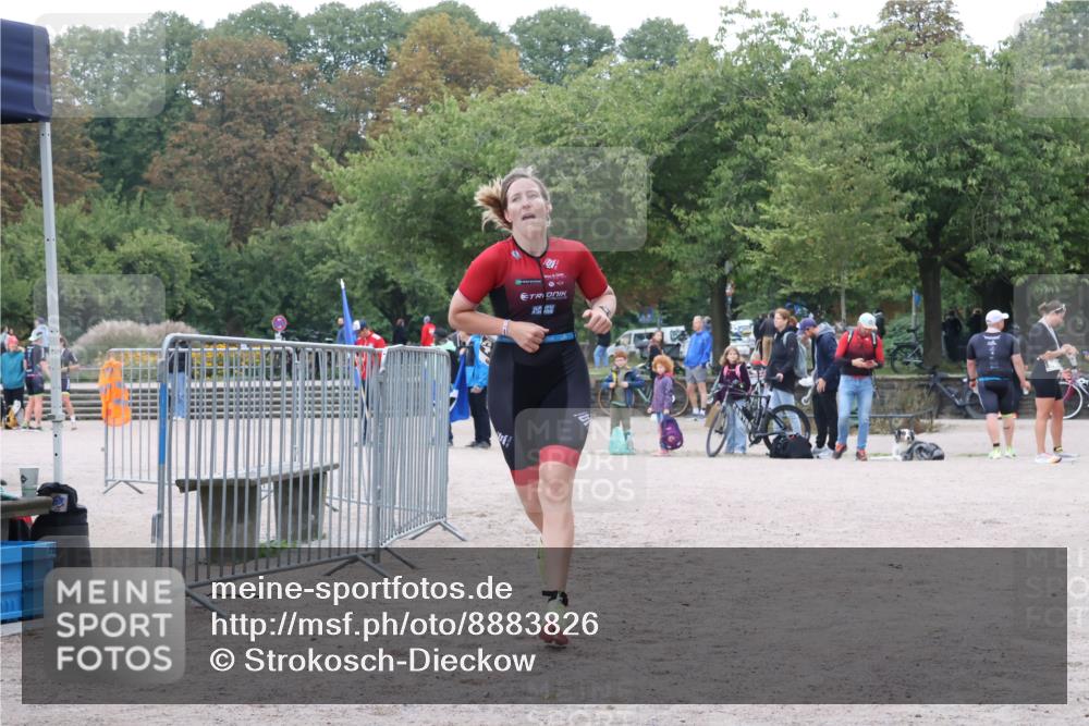 14.09.2025 - Stadtparktriathlon Strokosch-Dieckow http://msf.ph/oto/8883826 14.09.2025 10:18:33 Ziel 395, 464, 482 meine-sportfotos.de