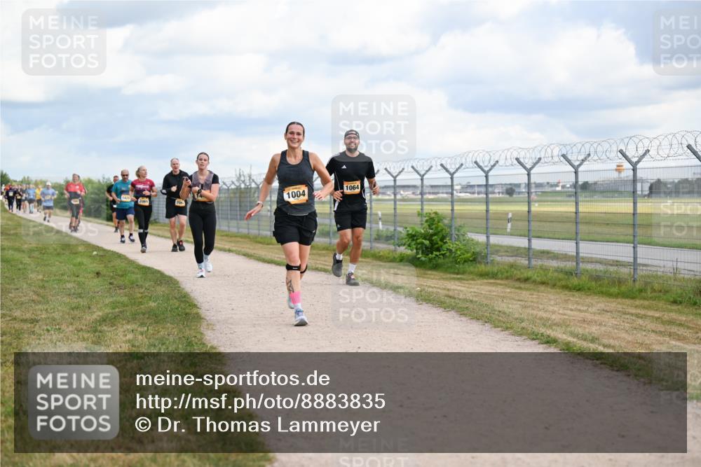 14.09.2025 - Airport Race Dr. Thomas Lammeyer http://msf.ph/oto/8883835 14.09.2025 12:38:06 Laufen 1429, 2069, 1004, 1064 meine-sportfotos.de