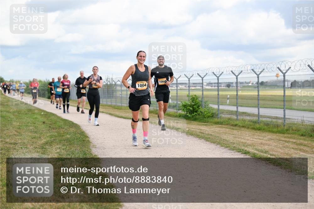 14.09.2025 - Airport Race Dr. Thomas Lammeyer http://msf.ph/oto/8883840 14.09.2025 12:38:06 Laufen 106, 1004 meine-sportfotos.de