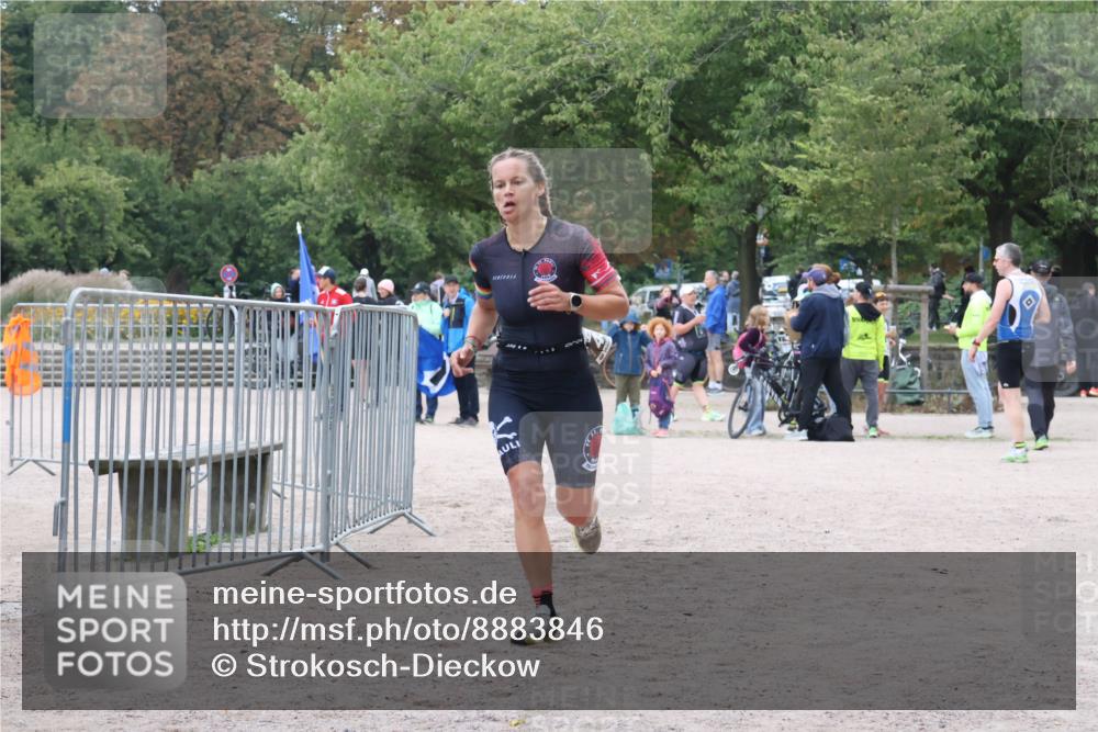 14.09.2025 - Stadtparktriathlon Strokosch-Dieckow http://msf.ph/oto/8883846 14.09.2025 10:18:59 Ziel 454 meine-sportfotos.de