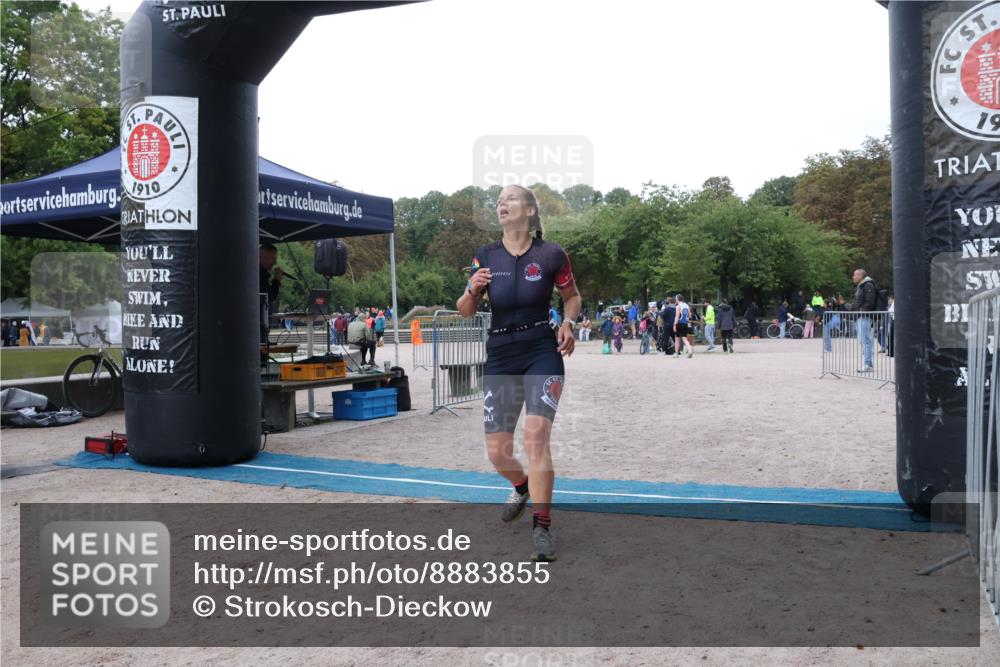 14.09.2025 - Stadtparktriathlon Strokosch-Dieckow http://msf.ph/oto/8883855 14.09.2025 10:19:01 Ziel 454 meine-sportfotos.de