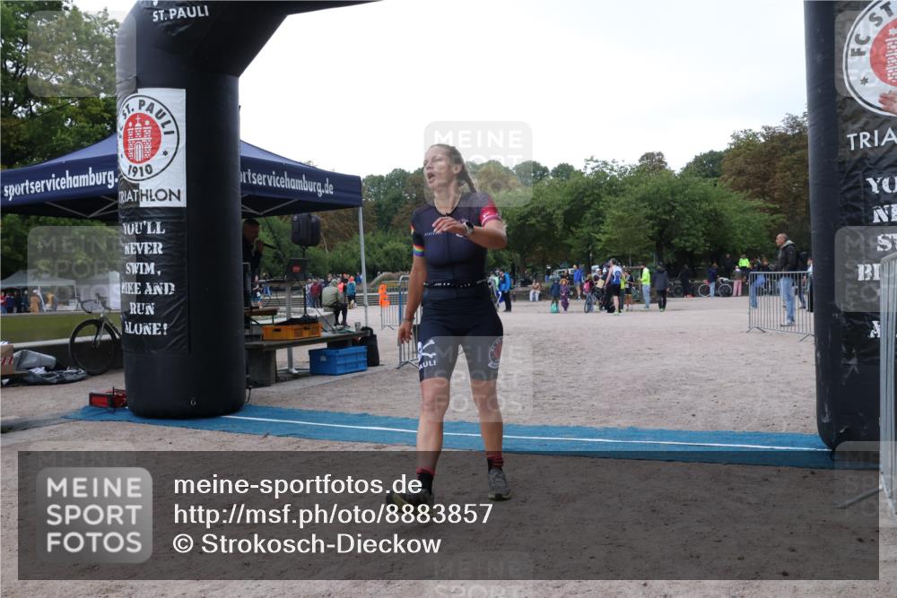 14.09.2025 - Stadtparktriathlon Strokosch-Dieckow http://msf.ph/oto/8883857 14.09.2025 10:19:01 Ziel 454 meine-sportfotos.de