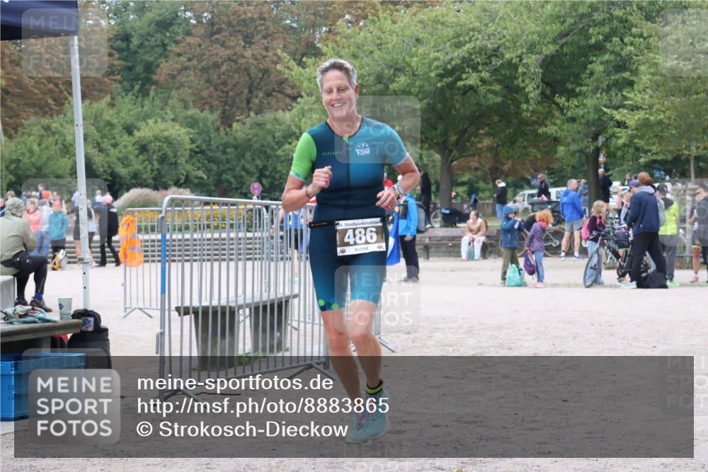 14.09.2025 - Stadtparktriathlon Strokosch-Dieckow http://msf.ph/oto/8883865 14.09.2025 10:19:09 Ziel 486 meine-sportfotos.de