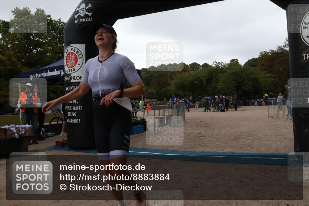 14.09.2025 - Stadtparktriathlon Strokosch-Dieckow http://msf.ph/oto/8883884 14.09.2025 10:20:02 Ziel 442, 469 meine-sportfotos.de
