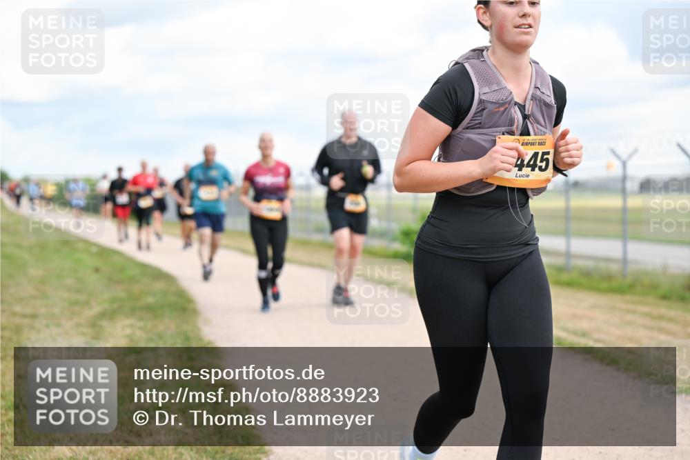14.09.2025 - Airport Race Dr. Thomas Lammeyer http://msf.ph/oto/8883923 14.09.2025 12:38:12 Laufen 445 meine-sportfotos.de
