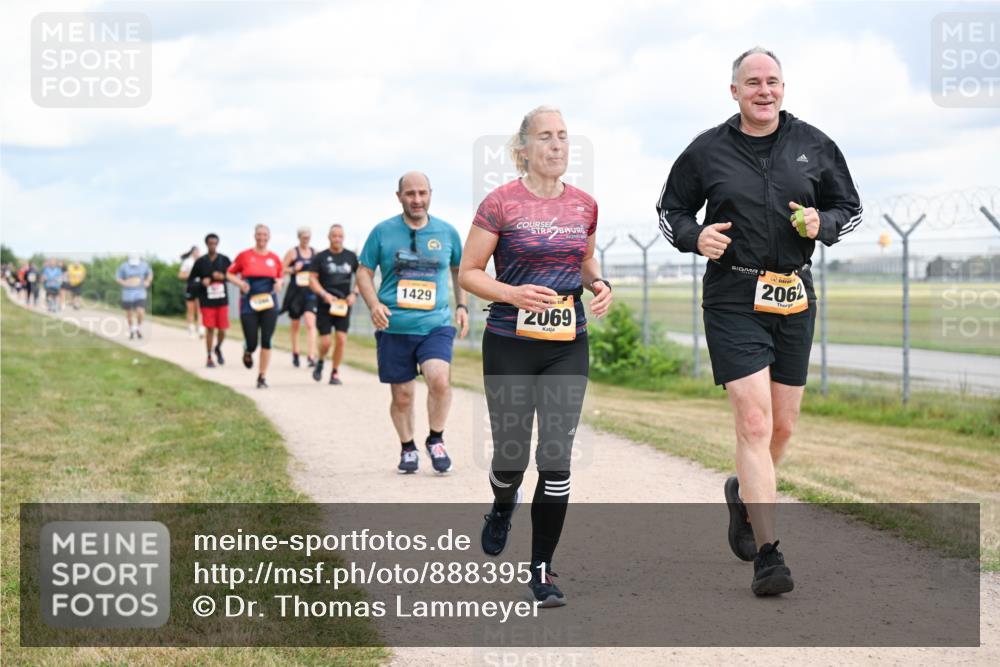 14.09.2025 - Airport Race Dr. Thomas Lammeyer http://msf.ph/oto/8883951 14.09.2025 12:38:14 Laufen 2062, 1429, 2069 meine-sportfotos.de