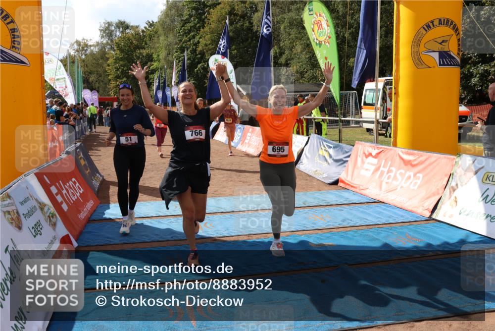 14.09.2025 - Airport Race Strokosch-Dieckow http://msf.ph/oto/8883952 14.09.2025 12:47:15 Ziel 37, 51, 580, 695, 766, 1037, 1081, 1206, 1273, 4029 meine-sportfotos.de