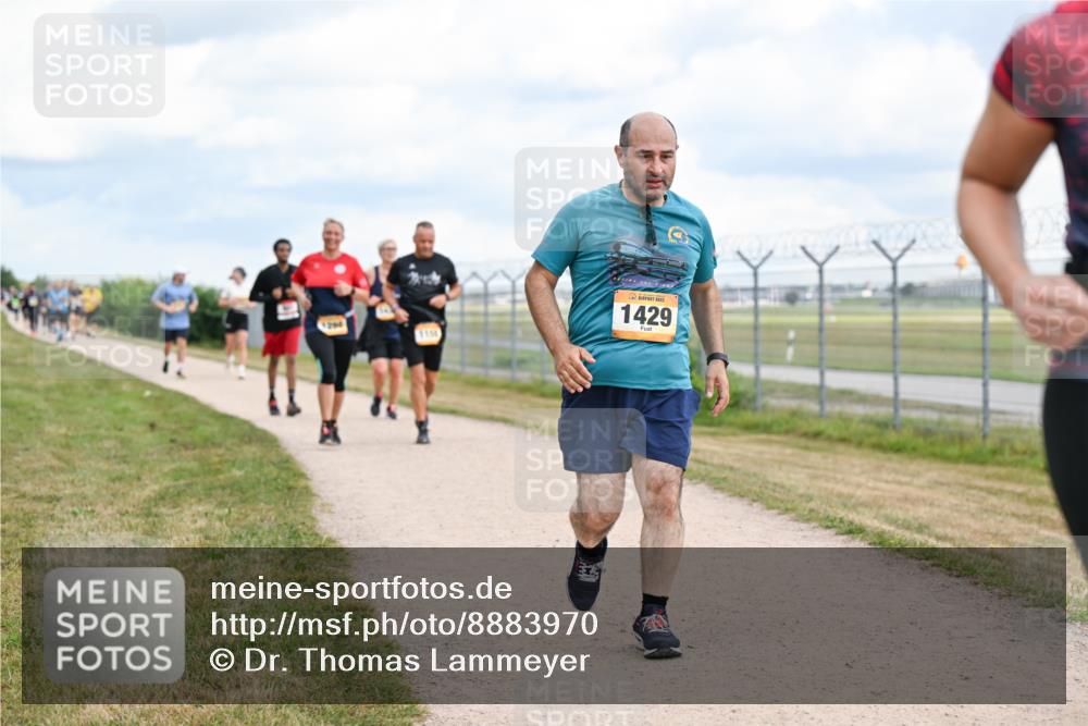 14.09.2025 - Airport Race Dr. Thomas Lammeyer http://msf.ph/oto/8883970 14.09.2025 12:38:16 Laufen 1429 meine-sportfotos.de