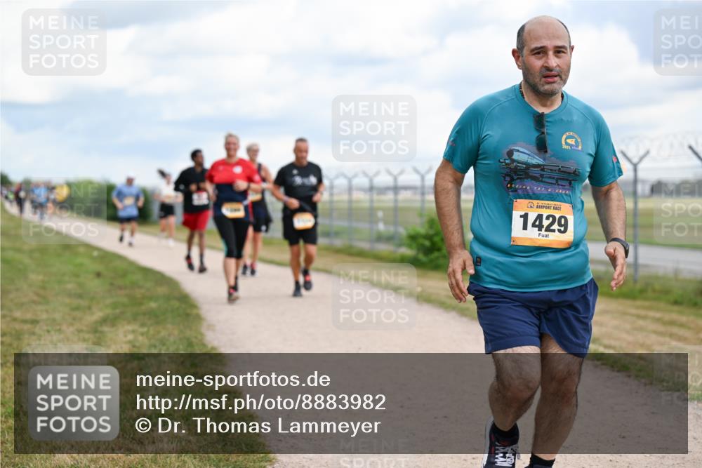14.09.2025 - Airport Race Dr. Thomas Lammeyer http://msf.ph/oto/8883982 14.09.2025 12:38:17 Laufen 2021, 707, 1429 meine-sportfotos.de
