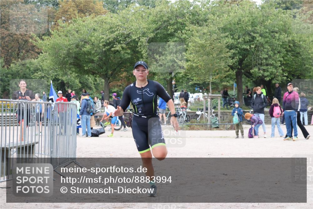 14.09.2025 - Stadtparktriathlon Strokosch-Dieckow http://msf.ph/oto/8883994 14.09.2025 10:21:57 Ziel 472, 477, 483, 495 meine-sportfotos.de