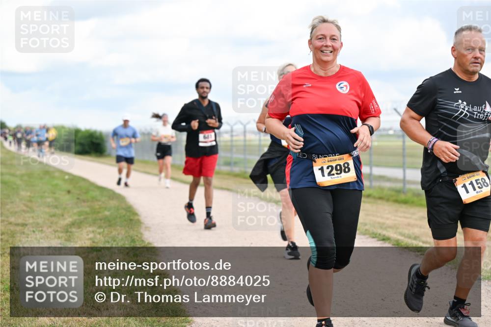14.09.2025 - Airport Race Dr. Thomas Lammeyer http://msf.ph/oto/8884025 14.09.2025 12:38:20 Laufen 1298, 1158 meine-sportfotos.de