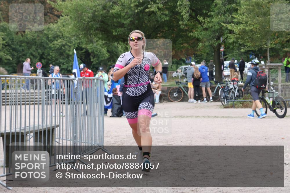 14.09.2025 - Stadtparktriathlon Strokosch-Dieckow http://msf.ph/oto/8884057 14.09.2025 10:22:48 Ziel 497 meine-sportfotos.de