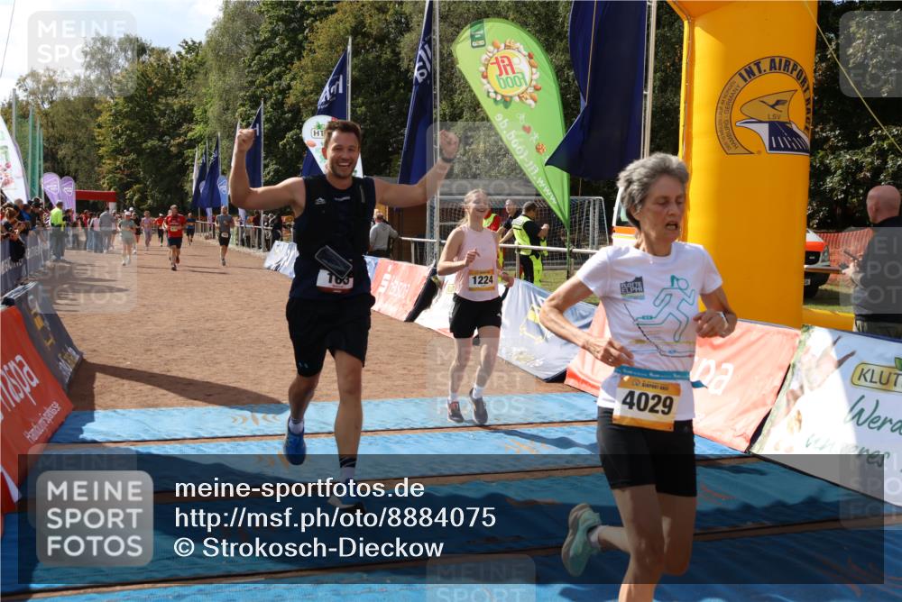 14.09.2025 - Airport Race Strokosch-Dieckow http://msf.ph/oto/8884075 14.09.2025 12:47:25 Ziel 163, 580, 1041, 1092, 1224, 1333, 1874, 1925, 4029, 4119, 4123 meine-sportfotos.de