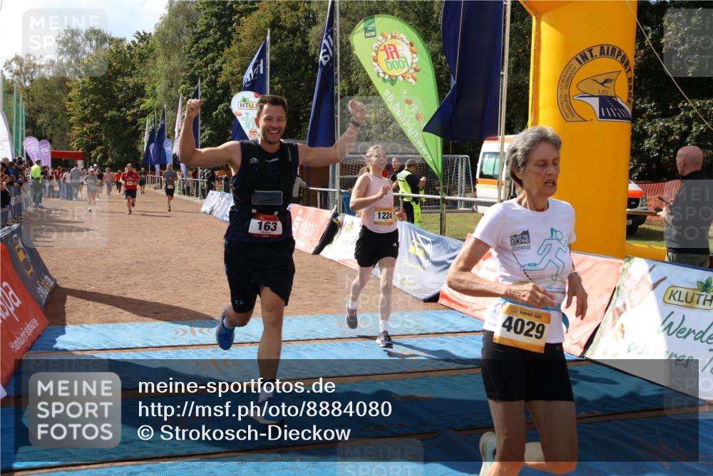 14.09.2025 - Airport Race Strokosch-Dieckow http://msf.ph/oto/8884080 14.09.2025 12:47:25 Ziel 163, 580, 1041, 1092, 1224, 1333, 1874, 1925, 4029, 4119, 4123 meine-sportfotos.de