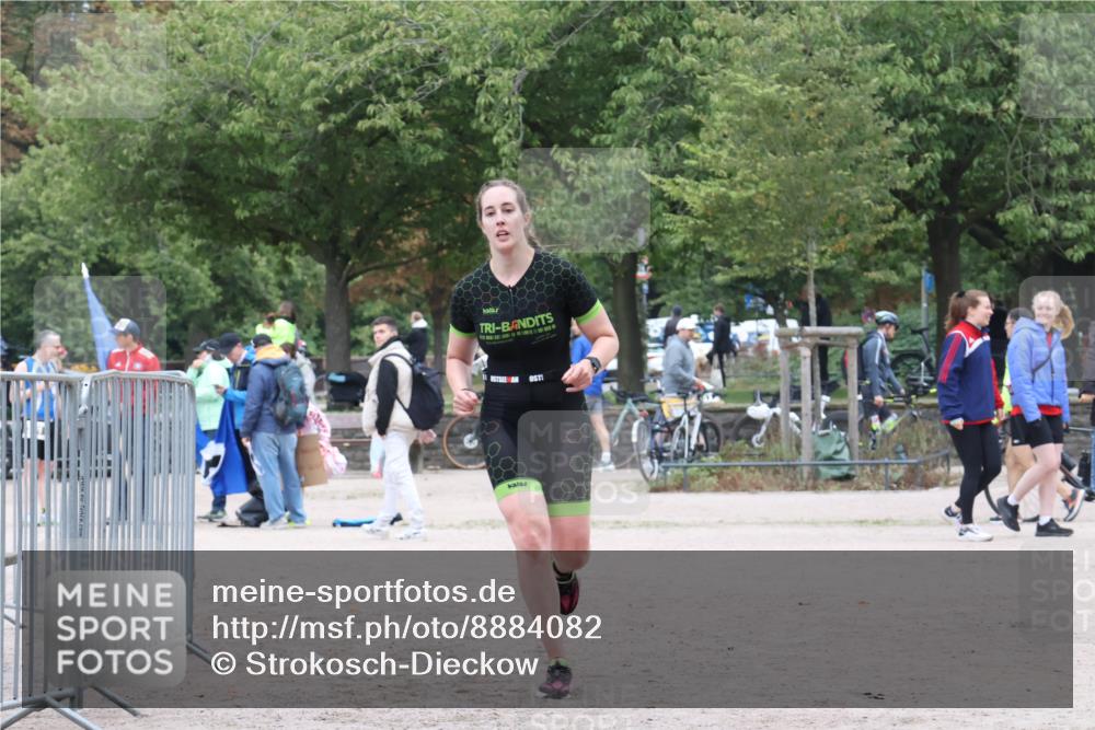 14.09.2025 - Stadtparktriathlon Strokosch-Dieckow http://msf.ph/oto/8884082 14.09.2025 10:23:20 Ziel 488 meine-sportfotos.de