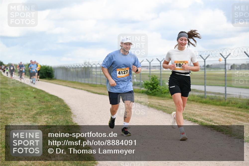 14.09.2025 - Airport Race Dr. Thomas Lammeyer http://msf.ph/oto/8884091 14.09.2025 12:38:26 Laufen 4127, 184 meine-sportfotos.de