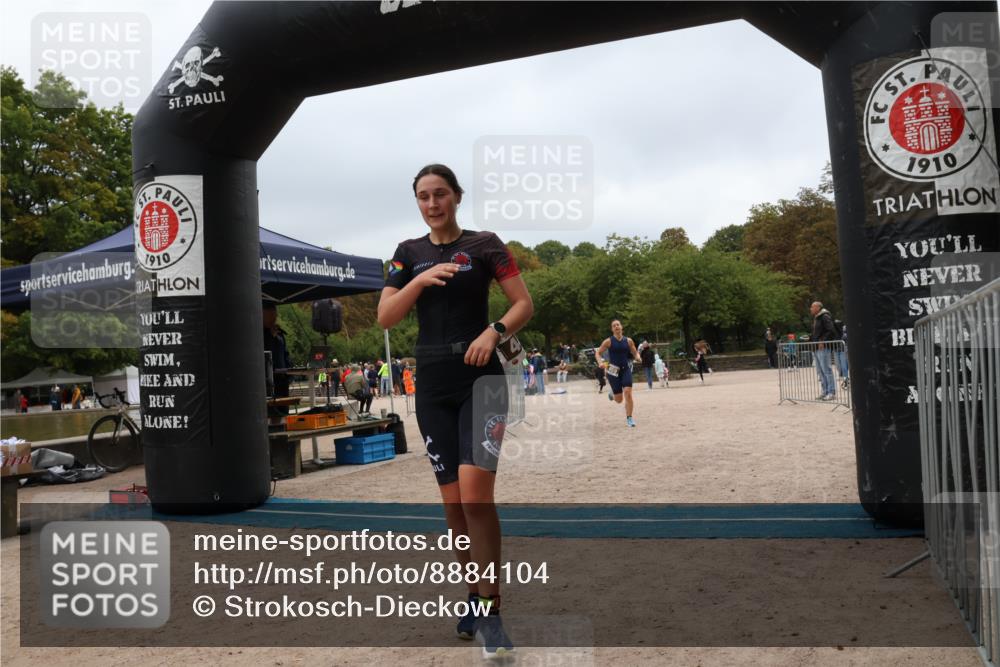 14.09.2025 - Stadtparktriathlon Strokosch-Dieckow http://msf.ph/oto/8884104 14.09.2025 10:25:02 Ziel 448, 459 meine-sportfotos.de