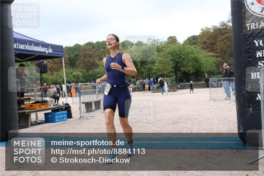 14.09.2025 - Stadtparktriathlon Strokosch-Dieckow http://msf.ph/oto/8884113 14.09.2025 10:25:04 Ziel 448, 459 meine-sportfotos.de