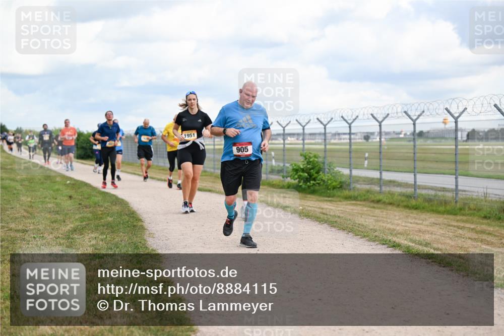 14.09.2025 - Airport Race Dr. Thomas Lammeyer http://msf.ph/oto/8884115 14.09.2025 12:38:37 Laufen 1951, 905 meine-sportfotos.de