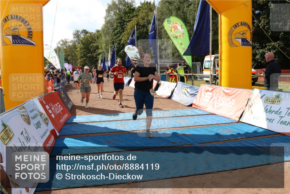 14.09.2025 - Airport Race Strokosch-Dieckow http://msf.ph/oto/8884119 14.09.2025 12:47:31 Ziel 801, 1041, 1092, 1131, 1182, 1333, 1777, 1874, 1925, 4119, 4123 meine-sportfotos.de