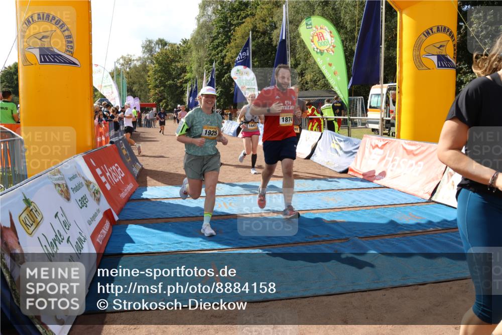 14.09.2025 - Airport Race Strokosch-Dieckow http://msf.ph/oto/8884158 14.09.2025 12:47:33 Ziel 447, 801, 1041, 1092, 1131, 1182, 1333, 1777, 1874, 1925, 4119, 4123 meine-sportfotos.de