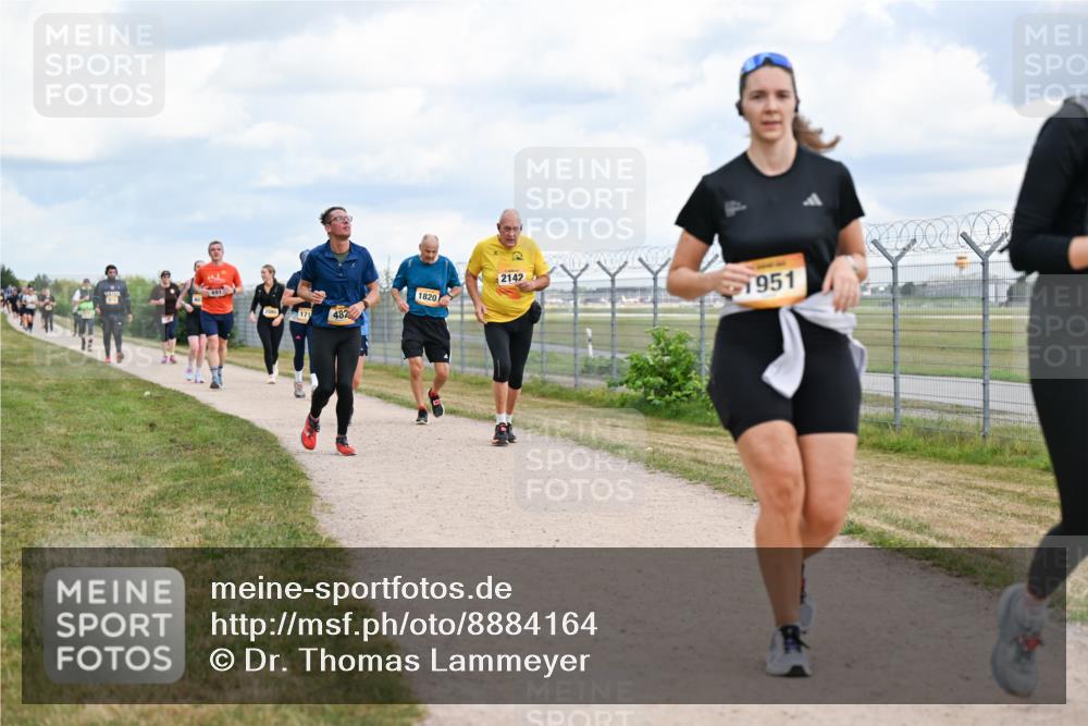 14.09.2025 - Airport Race Dr. Thomas Lammeyer http://msf.ph/oto/8884164 14.09.2025 12:38:41 Laufen 691, 482, 1820, 2142, 1951 meine-sportfotos.de