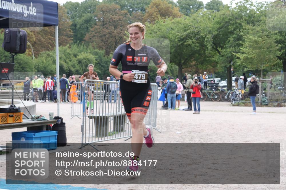 14.09.2025 - Stadtparktriathlon Strokosch-Dieckow http://msf.ph/oto/8884177 14.09.2025 10:27:03 Ziel 452, 479 meine-sportfotos.de
