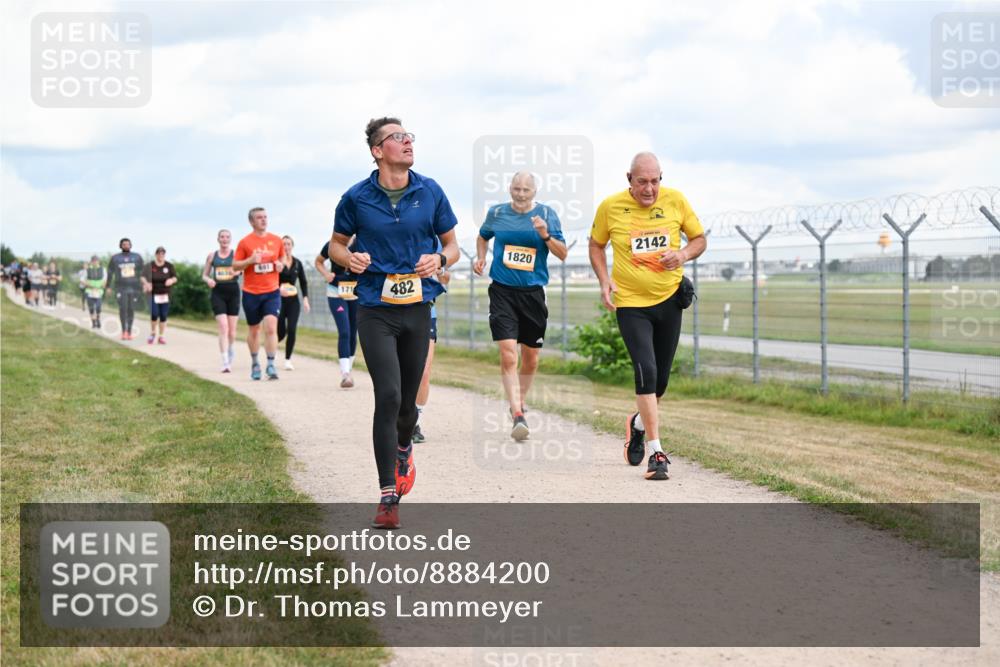 14.09.2025 - Airport Race Dr. Thomas Lammeyer http://msf.ph/oto/8884200 14.09.2025 12:38:43 Laufen 171, 482, 1820, 2142 meine-sportfotos.de