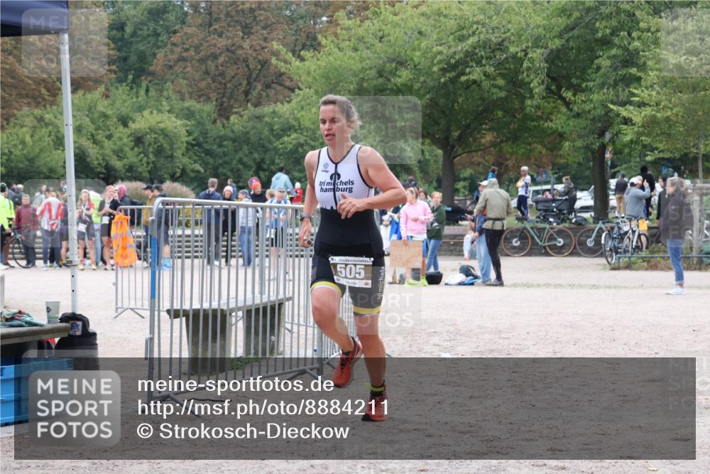14.09.2025 - Stadtparktriathlon Strokosch-Dieckow http://msf.ph/oto/8884211 14.09.2025 10:27:31 Ziel 505 meine-sportfotos.de