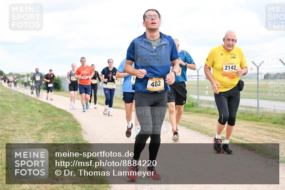 14.09.2025 - Airport Race Dr. Thomas Lammeyer http://msf.ph/oto/8884220 14.09.2025 12:38:45 Laufen 1719, 1, 482, 2142 meine-sportfotos.de