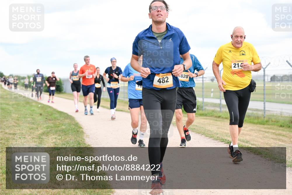 14.09.2025 - Airport Race Dr. Thomas Lammeyer http://msf.ph/oto/8884222 14.09.2025 12:38:45 Laufen 1719, 482, 820, 214 meine-sportfotos.de