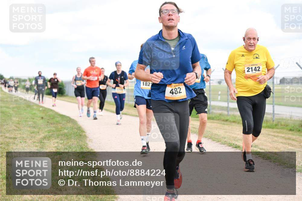 14.09.2025 - Airport Race Dr. Thomas Lammeyer http://msf.ph/oto/8884224 14.09.2025 12:38:45 Laufen 1719, 1821, 482, 2142 meine-sportfotos.de