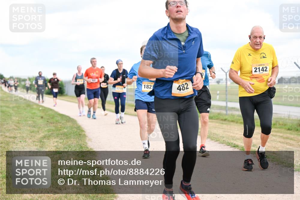 14.09.2025 - Airport Race Dr. Thomas Lammeyer http://msf.ph/oto/8884226 14.09.2025 12:38:45 Laufen 1719, 1821, 482, 2142 meine-sportfotos.de