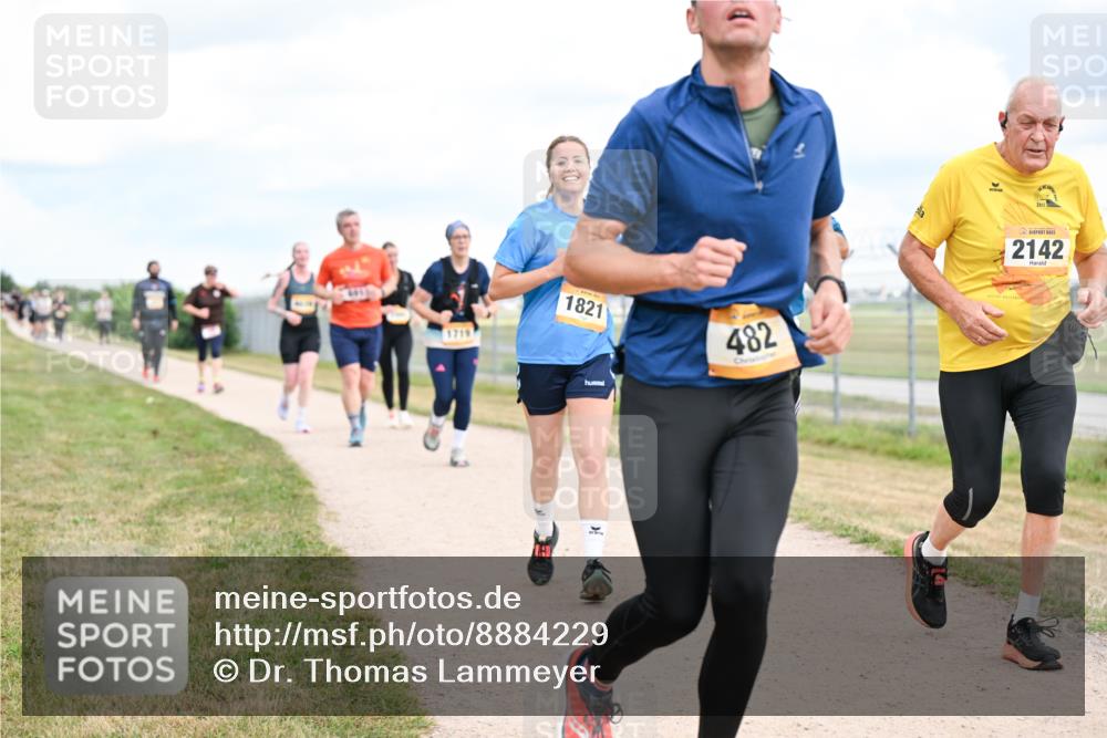 14.09.2025 - Airport Race Dr. Thomas Lammeyer http://msf.ph/oto/8884229 14.09.2025 12:38:45 Laufen 1719, 1821, 482, 2142 meine-sportfotos.de