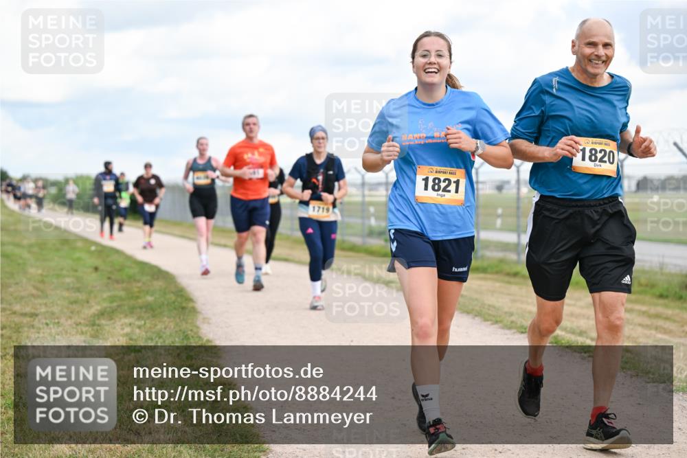 14.09.2025 - Airport Race Dr. Thomas Lammeyer http://msf.ph/oto/8884244 14.09.2025 12:38:46 Laufen 1719, 1821, 1820 meine-sportfotos.de