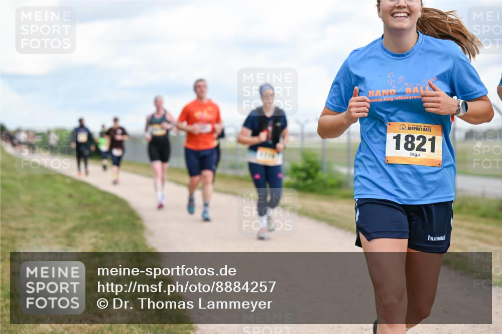 14.09.2025 - Airport Race Dr. Thomas Lammeyer http://msf.ph/oto/8884257 14.09.2025 12:38:47 Laufen 0, 1821 meine-sportfotos.de