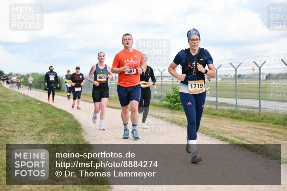 14.09.2025 - Airport Race Dr. Thomas Lammeyer http://msf.ph/oto/8884274 14.09.2025 12:38:48 Laufen 4039, 591, 208, 1719 meine-sportfotos.de