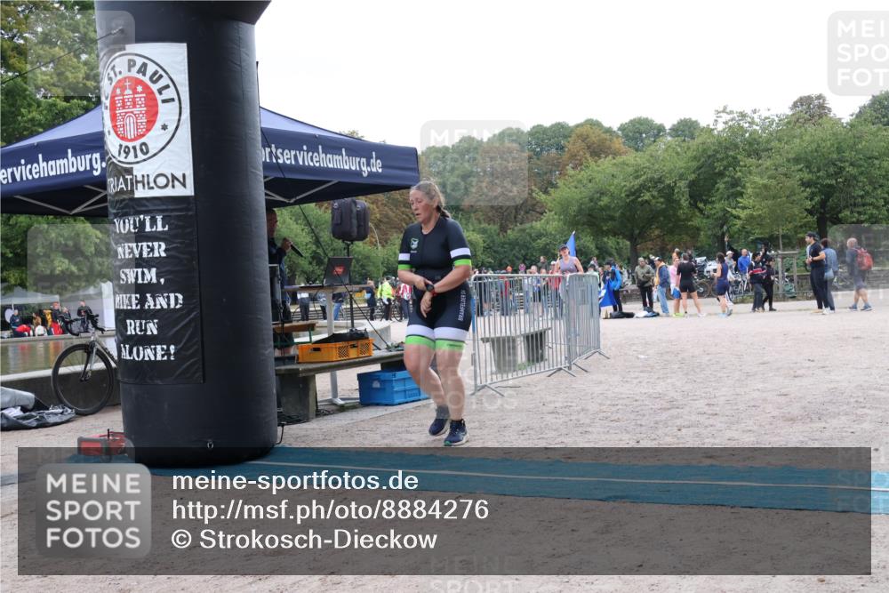 14.09.2025 - Stadtparktriathlon Strokosch-Dieckow http://msf.ph/oto/8884276 14.09.2025 10:28:30 Ziel 445, 467 meine-sportfotos.de