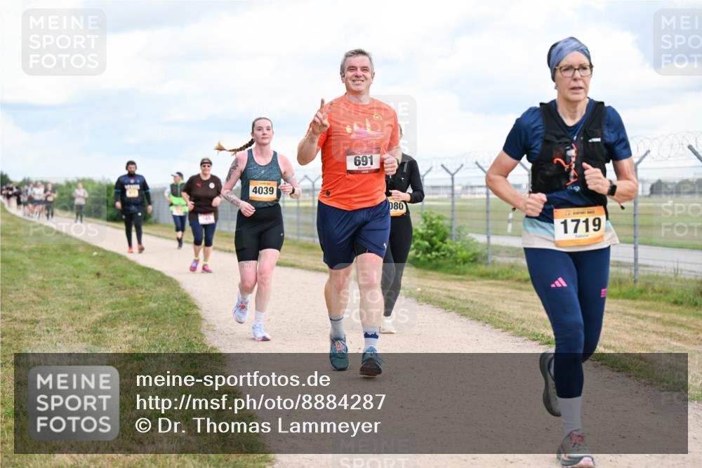 14.09.2025 - Airport Race Dr. Thomas Lammeyer http://msf.ph/oto/8884287 14.09.2025 12:38:49 Laufen 4039, 691, 080, 1719 meine-sportfotos.de
