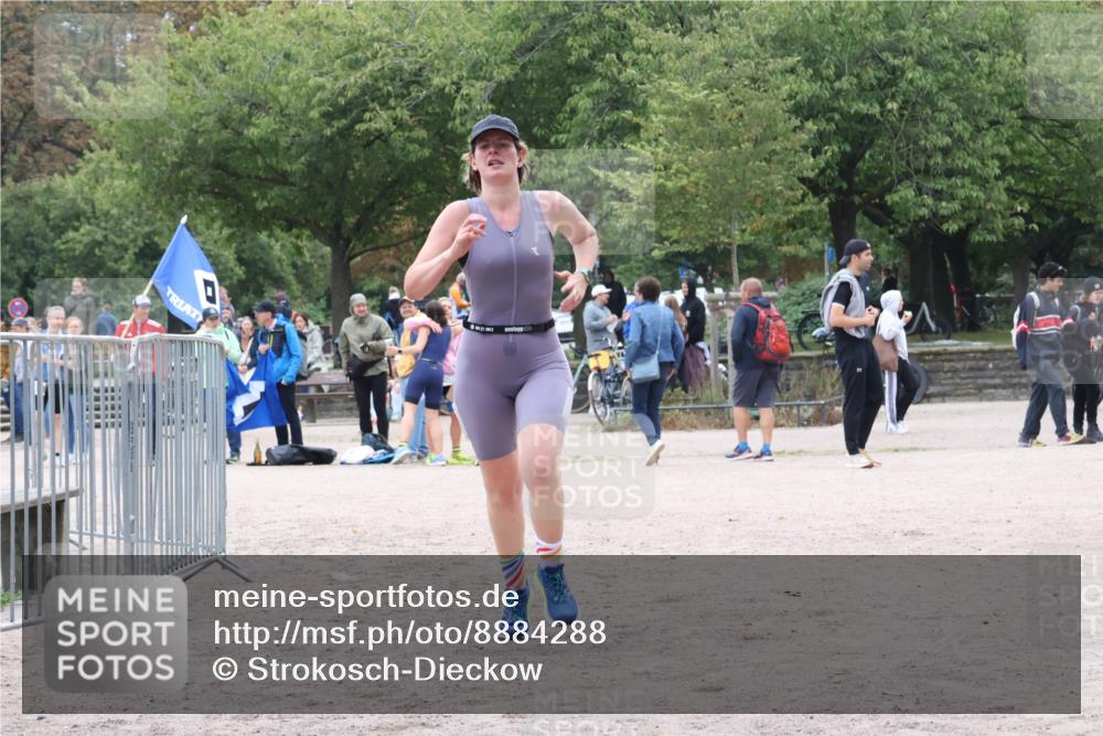14.09.2025 - Stadtparktriathlon Strokosch-Dieckow http://msf.ph/oto/8884288 14.09.2025 10:28:33 Ziel 445, 467 meine-sportfotos.de