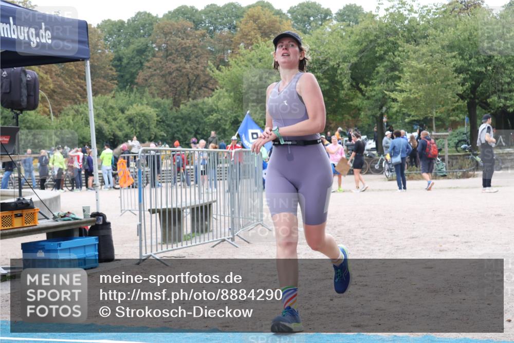 14.09.2025 - Stadtparktriathlon Strokosch-Dieckow http://msf.ph/oto/8884290 14.09.2025 10:28:35 Ziel 445, 467 meine-sportfotos.de
