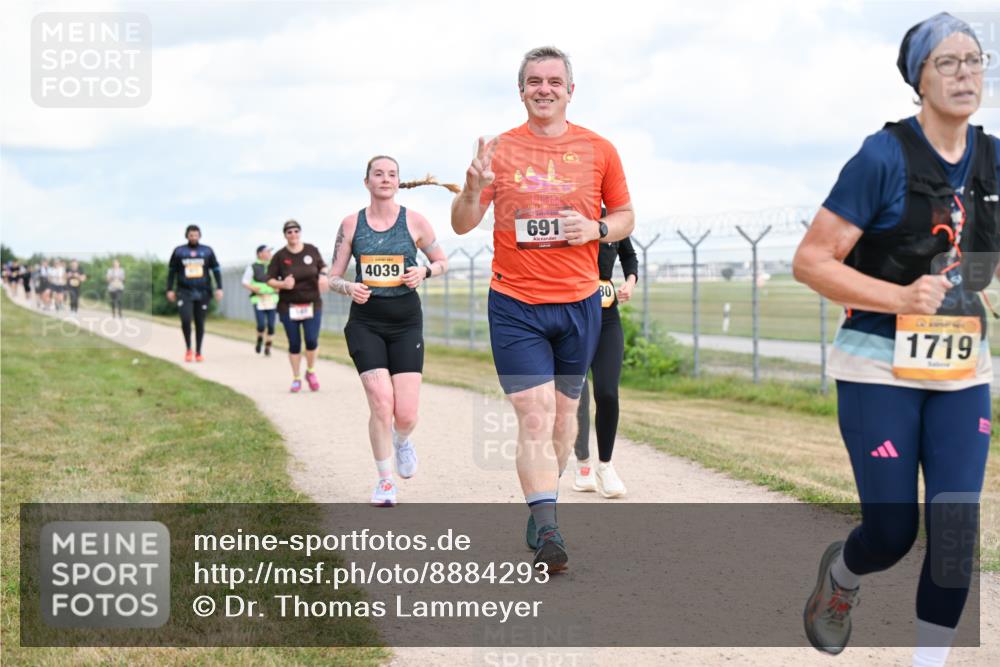 14.09.2025 - Airport Race Dr. Thomas Lammeyer http://msf.ph/oto/8884293 14.09.2025 12:38:50 Laufen 4039, 691, 80, 1719 meine-sportfotos.de