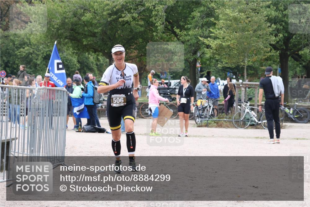 14.09.2025 - Stadtparktriathlon Strokosch-Dieckow http://msf.ph/oto/8884299 14.09.2025 10:28:57 Ziel 506 meine-sportfotos.de